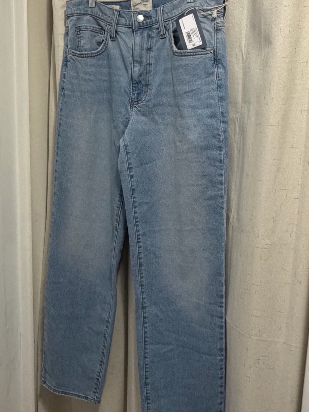 Universal Thread Light Blue Straight-Leg Jeans